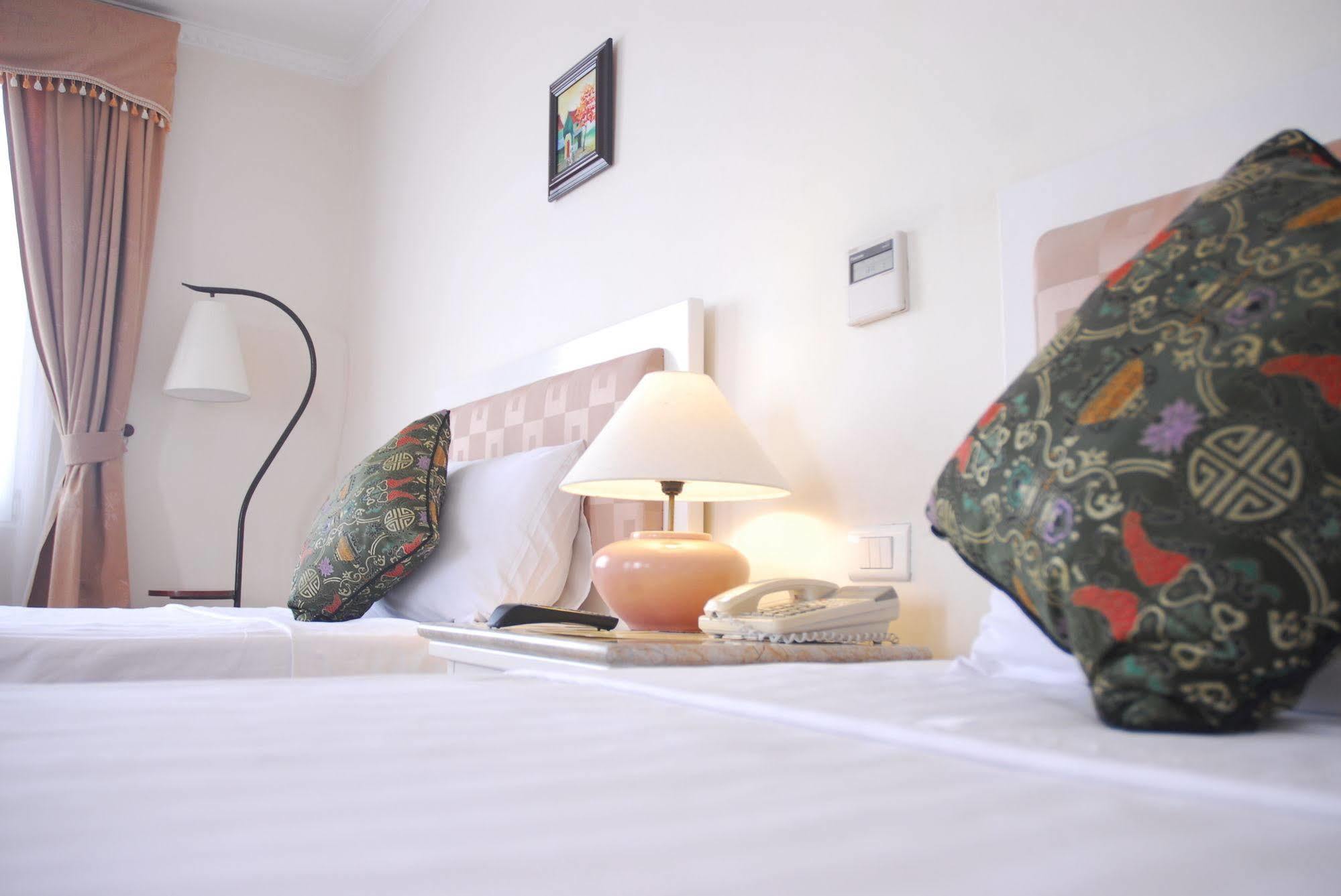 Danly Hotel Hanoi Zewnętrze zdjęcie