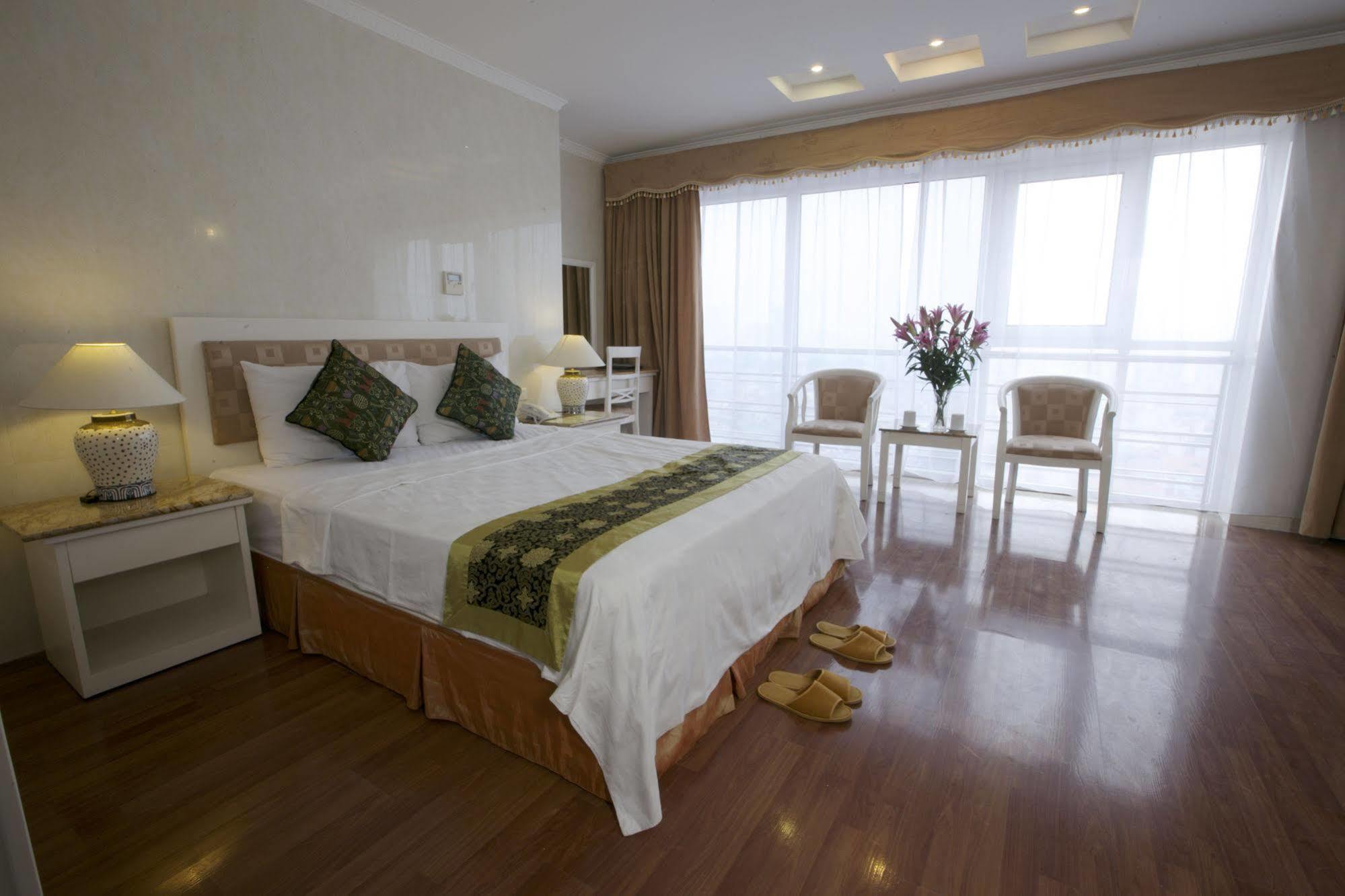 Danly Hotel Hanoi Zewnętrze zdjęcie