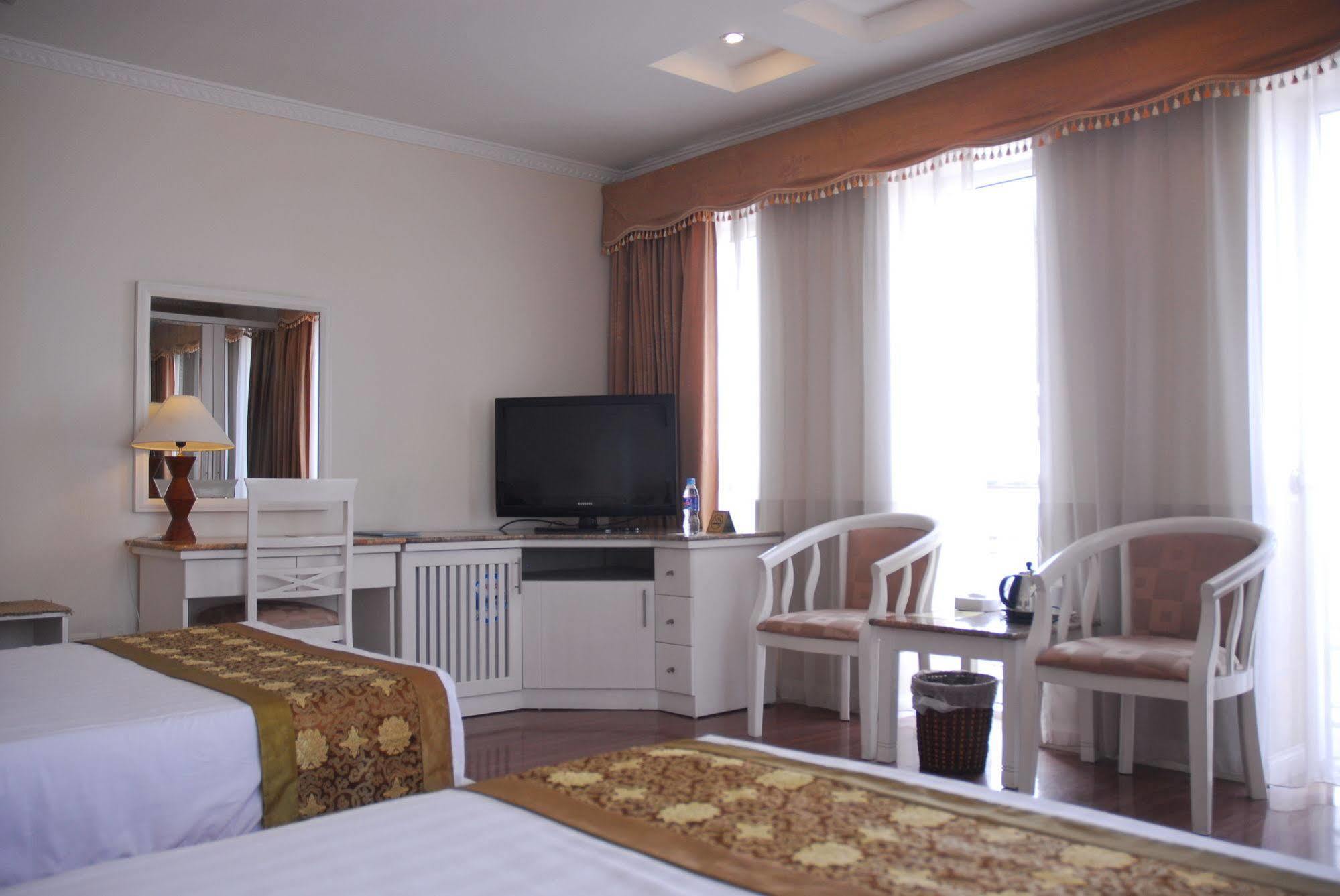 Danly Hotel Hanoi Zewnętrze zdjęcie